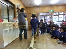 4��4���@�i����_18