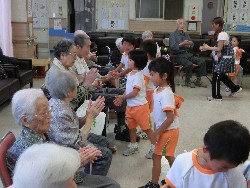 8��21���@�Ђ܂��@�ɂ��݉��K��_27