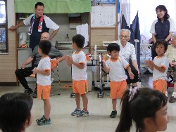 8��21���@�Ђ܂��@�ɂ��݉��K��_32