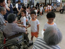 8��21���@�Ђ܂��@�ɂ��݉��K��_45