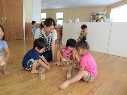 8��28���@��񂰁@�a�v�ςݖ؁��J�v��_2