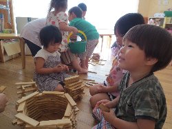 8��28���@��񂰁@�a�v�ςݖ؁��J�v��_3