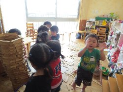 8��28���@��񂰁@�a�v�ςݖ؁��J�v��_9