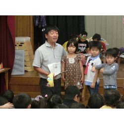 9��5���@�a����_7