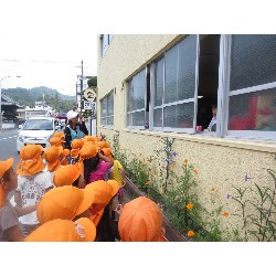 9��12���@�Ђ܂��@�T�[�r�X�Z���^�[�K��_1