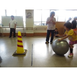 9��12���@�Ђ܂��@�T�[�r�X�Z���^�[�K��_2