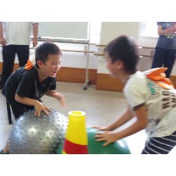 9��12���@�Ђ܂��@�T�[�r�X�Z���^�[�K��_8