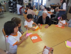 9��19���@�Ђ܂��@�ɂ��݉��K��_4