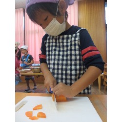 10��23���@�Ђ܂��Q�e�@�N�b�L���O_2