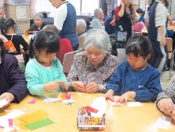 10��25���@�Ђ܂��@�ɂ��݉��K��_4