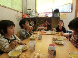 11��1���@�쐼��񂰁@�q�ǂ��B�̗l�q_6