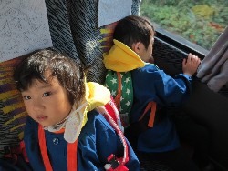 11��12���@�H�̃o�X�����C_32