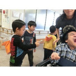 11��15���@�Ђ܂��@�T�[�r�X�Z���^�[�K��_11