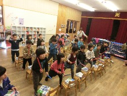 11��21���@�Ђ܂��@���ۂ̗��K_4