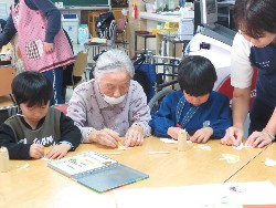 11��25���@�Ђ܂��@�ɂ��݉��K��_13