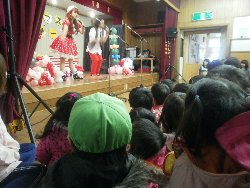 12��19���@��񂰁@�G�ꍇ���V�с�X'mas�R���T�[�g_13