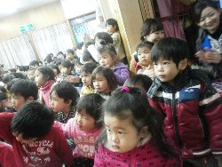 12��19���@��񂰁@�G�ꍇ���V�с�X'mas�R���T�[�g_17