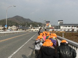 1��17���@�Ђ܂��@�T�[�r�X�Z���^�[�K��_1