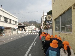 1��17���@�Ђ܂��@�T�[�r�X�Z���^�[�K��_9