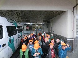 1��17���@�Ђ܂��@�T�[�r�X�Z���^�[�K��_61