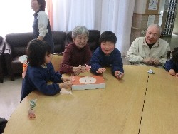 1��29���@�Ђ܂��@�ɂ��݉��K��_28