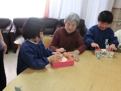 1��29���@�Ђ܂��@�ɂ��݉��K��_29