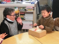 1��29���@�Ђ܂��@�ɂ��݉��K��_31