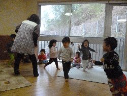 2��18���@����ۂہ@�����ۂƂ�Q�[��_4