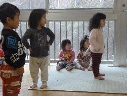 2��18���@����ۂہ@�����ۂƂ�Q�[��_5