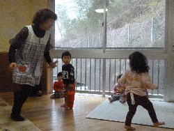 2��18���@����ۂہ@�����ۂƂ�Q�[��_6