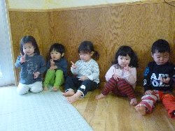 2��18���@����ۂہ@�����ۂƂ�Q�[��_8