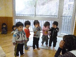 2��18���@����ۂہ@�����ۂƂ�Q�[��_9