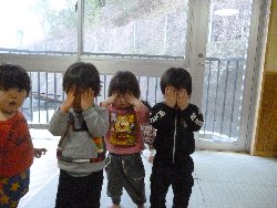 2��18���@����ۂہ@�����ۂƂ�Q�[��_10