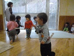 2��18���@����ۂہ@�����ۂƂ�Q�[��_11