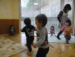 2��18���@����ۂہ@�����ۂƂ�Q�[��_12