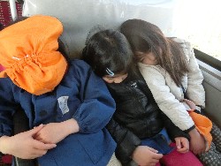 2��20���@�Ђ܂��@�ɂ��݉��K��_32