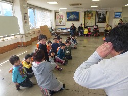 2��25���@�Ђ܂��@�T�[�r�X�Z���^�[�K��_1