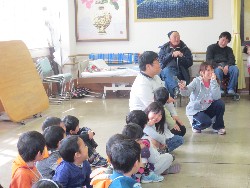 2��25���@�Ђ܂��@�T�[�r�X�Z���^�[�K��_2