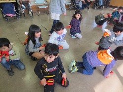 2��25���@�Ђ܂��@�T�[�r�X�Z���^�[�K��_10