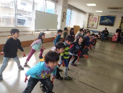 2��25���@�Ђ܂��@�T�[�r�X�Z���^�[�K��_11