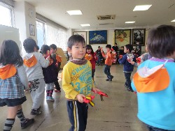 2��25���@�Ђ܂��@�T�[�r�X�Z���^�[�K��_12