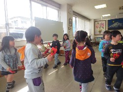 2��25���@�Ђ܂��@�T�[�r�X�Z���^�[�K��_13