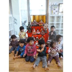 3��3���@����ۂہ@�ЂȂ܂�L�O�ʐ^_2